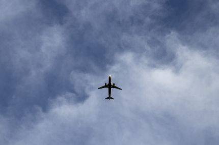 Корректировка авиарейсов из-за закрытия воздушного пространства на Ближнем Востоке
